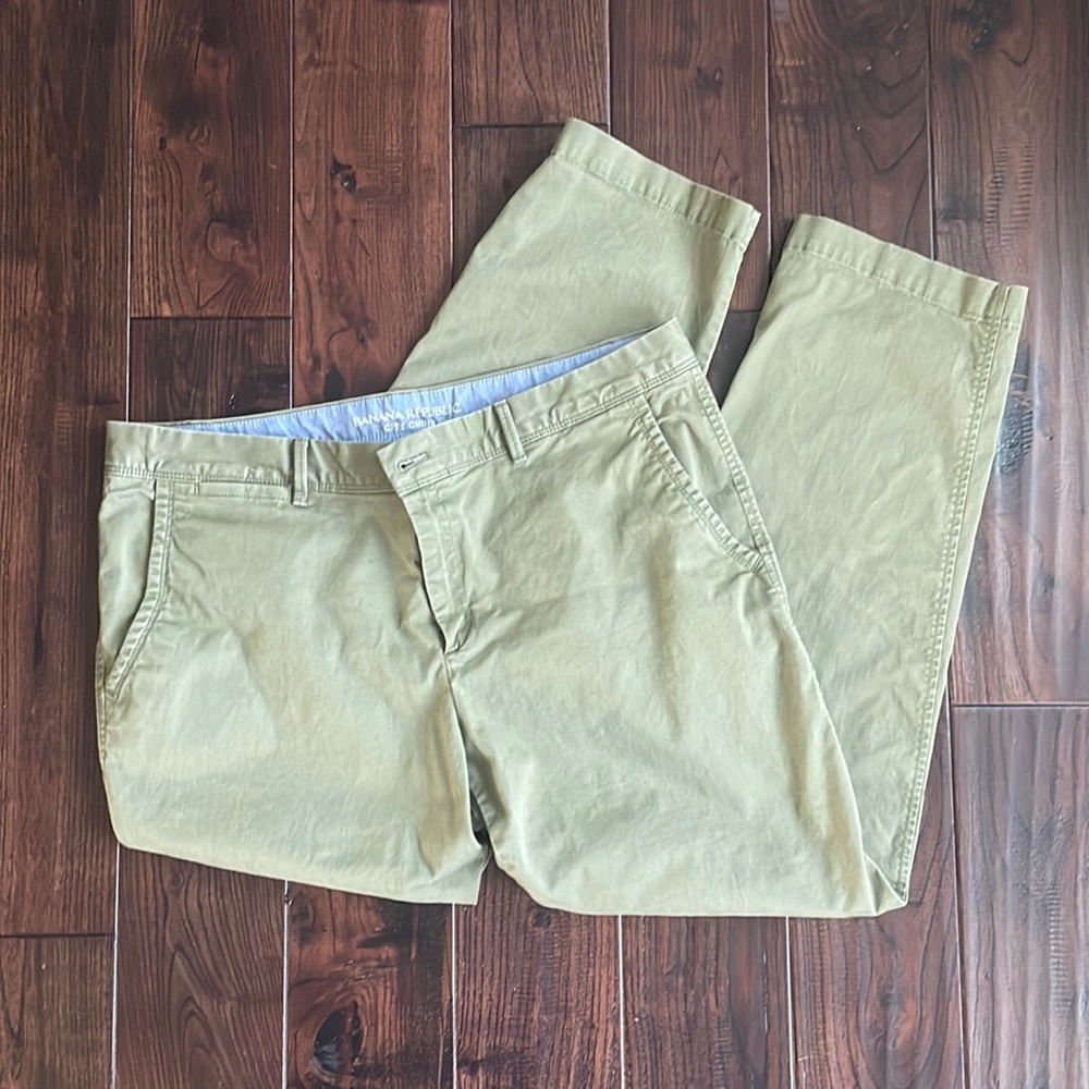 Banana Republic city chino